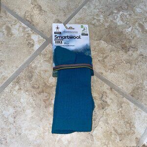Smartwool Womens Fit Hike Classic Edition Merino Crew Height Full Cushion Socks